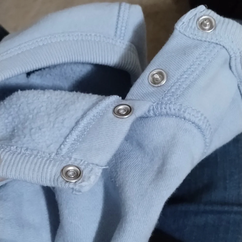 -Baby Gap Mickey Mouse Blue Long sleeve pullover sweater sz 18-24 Months Baby - Picture 9 of 14